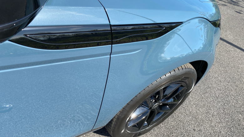 Land Rover Range Rover Evoque 2.0 D200 Edition 5dr Auto Diesel Hatchback